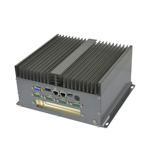 IPC-P700系列｜IPC-P716 / IPC-P720 / IPC-P730 多功能工控機